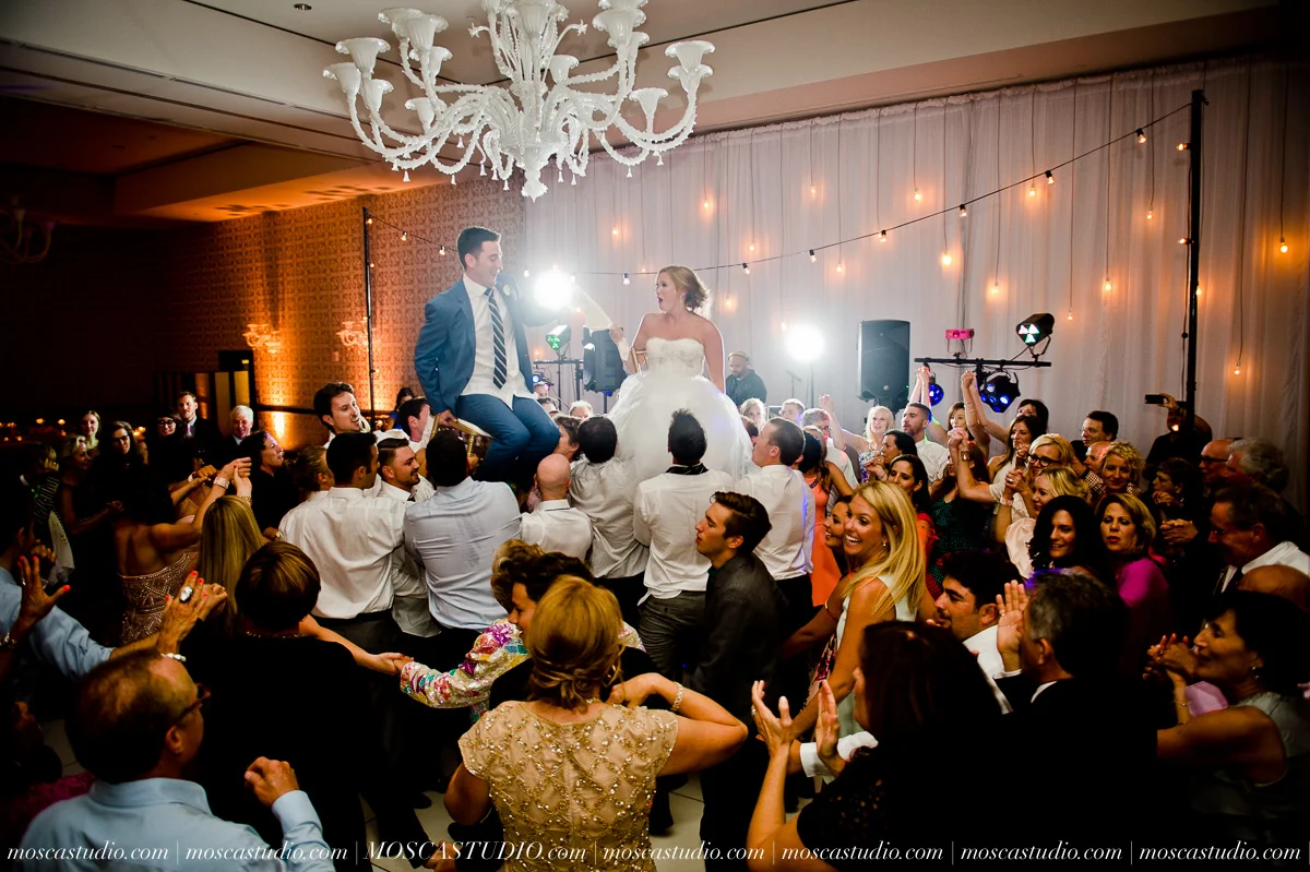 0174-MoscaStudio-Portland-Wedding-Photography-20150808-SOCIALMEDIA.jpg