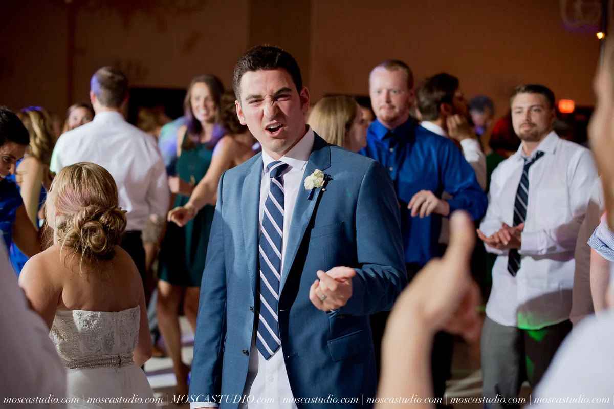 0183-MoscaStudio-Portland-Wedding-Photography-20150808-SOCIALMEDIA.jpg