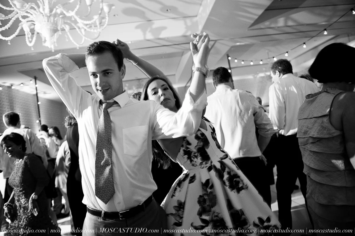 0184-MoscaStudio-Portland-Wedding-Photography-20150808-SOCIALMEDIA.jpg