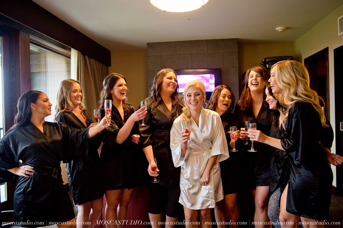 00371-moscastudio-tethrow-lodge-bend-oregon-wedding-20151003-SOCIALMEDIA.jpg