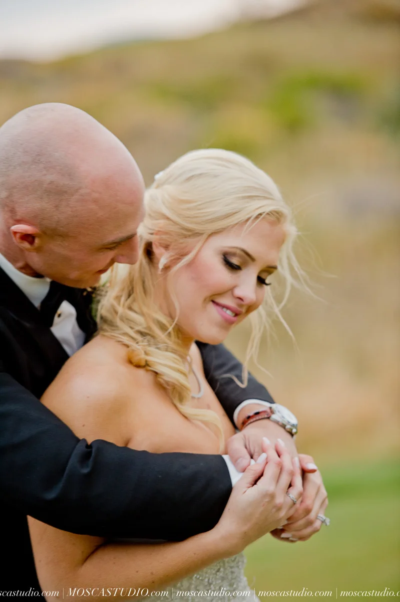 01364-moscastudio-tethrow-lodge-bend-oregon-wedding-20151003-SOCIALMEDIA.jpg