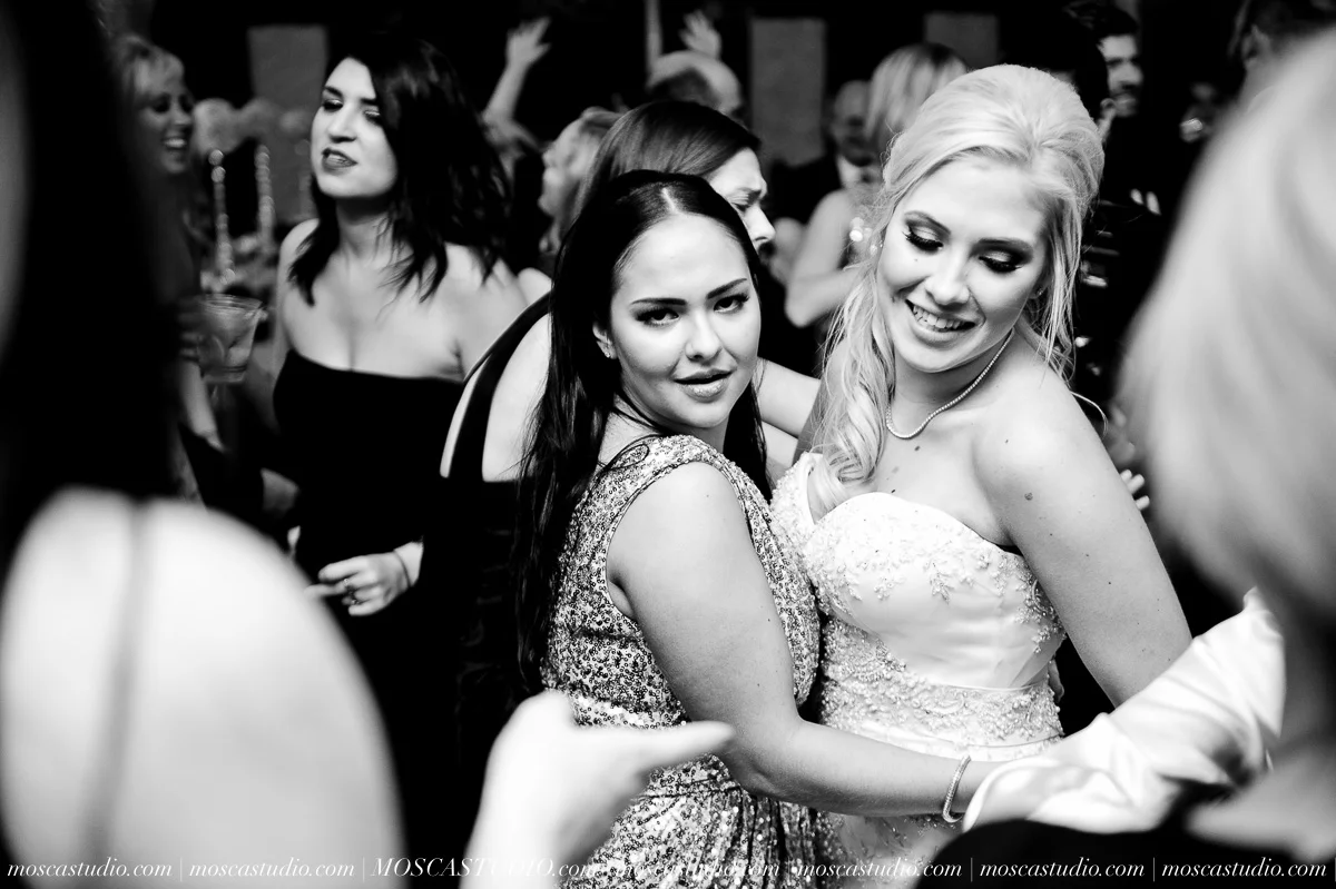 02012-moscastudio-tethrow-lodge-bend-oregon-wedding-20151003-SOCIALMEDIA.jpg