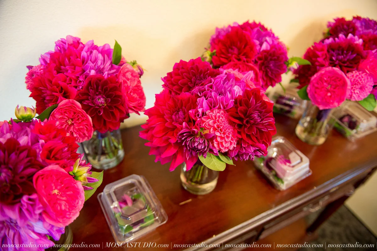 00202-MoscaStudio-AnnaSchuyler-Zenith-Vineyard-Wedding-Photography-20150919-SOCIALMEDIA.jpg