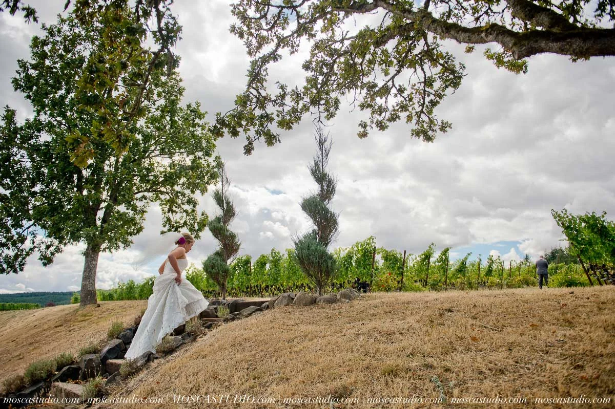 00373-MoscaStudio-AnnaSchuyler-Zenith-Vineyard-Wedding-Photography-20150919-SOCIALMEDIA.jpg