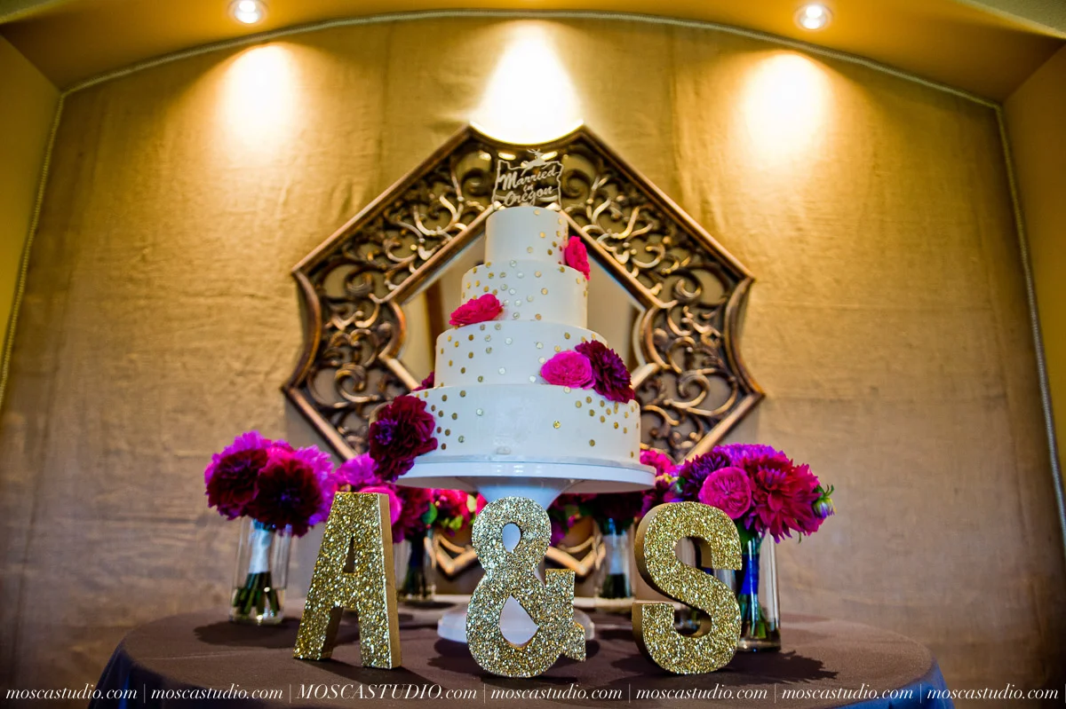 00780-MoscaStudio-AnnaSchuyler-Zenith-Vineyard-Wedding-Photography-20150919-SOCIALMEDIA.jpg