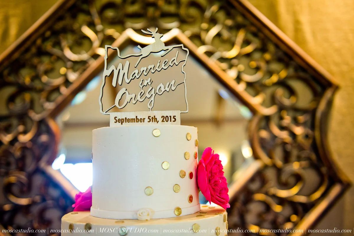 00781-MoscaStudio-AnnaSchuyler-Zenith-Vineyard-Wedding-Photography-20150919-SOCIALMEDIA.jpg