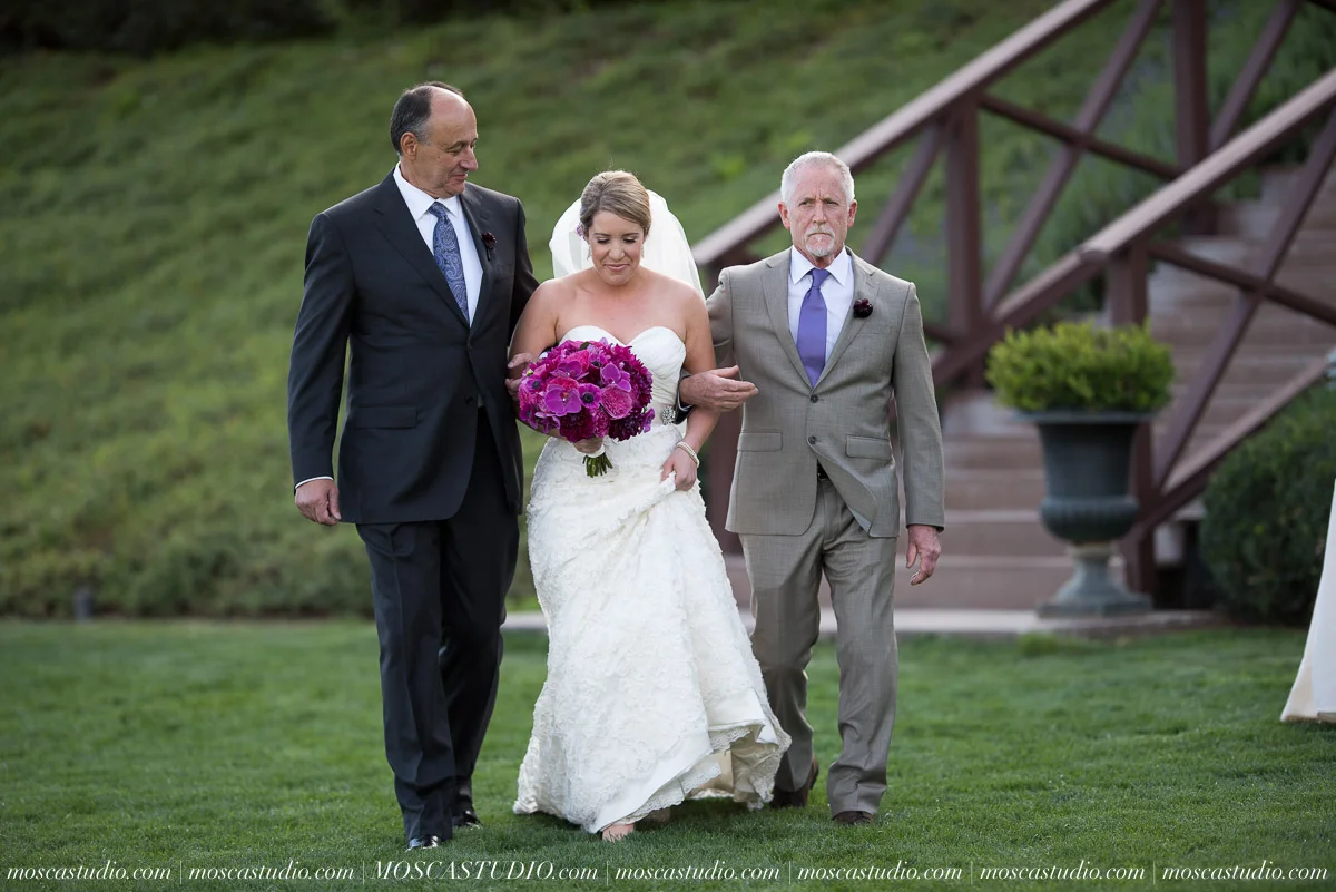 00967-MoscaStudio-AnnaSchuyler-Zenith-Vineyard-Wedding-Photography-20150919-SOCIALMEDIA.jpg