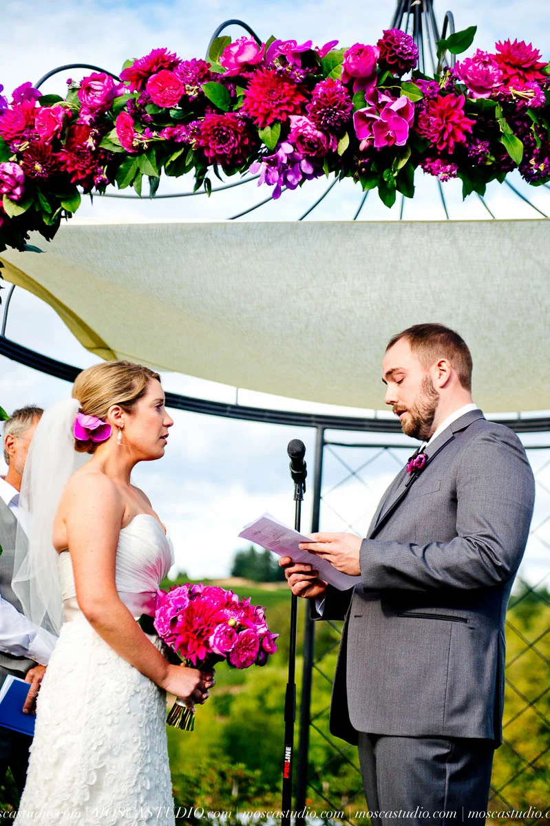 01037-MoscaStudio-AnnaSchuyler-Zenith-Vineyard-Wedding-Photography-20150919-SOCIALMEDIA.jpg