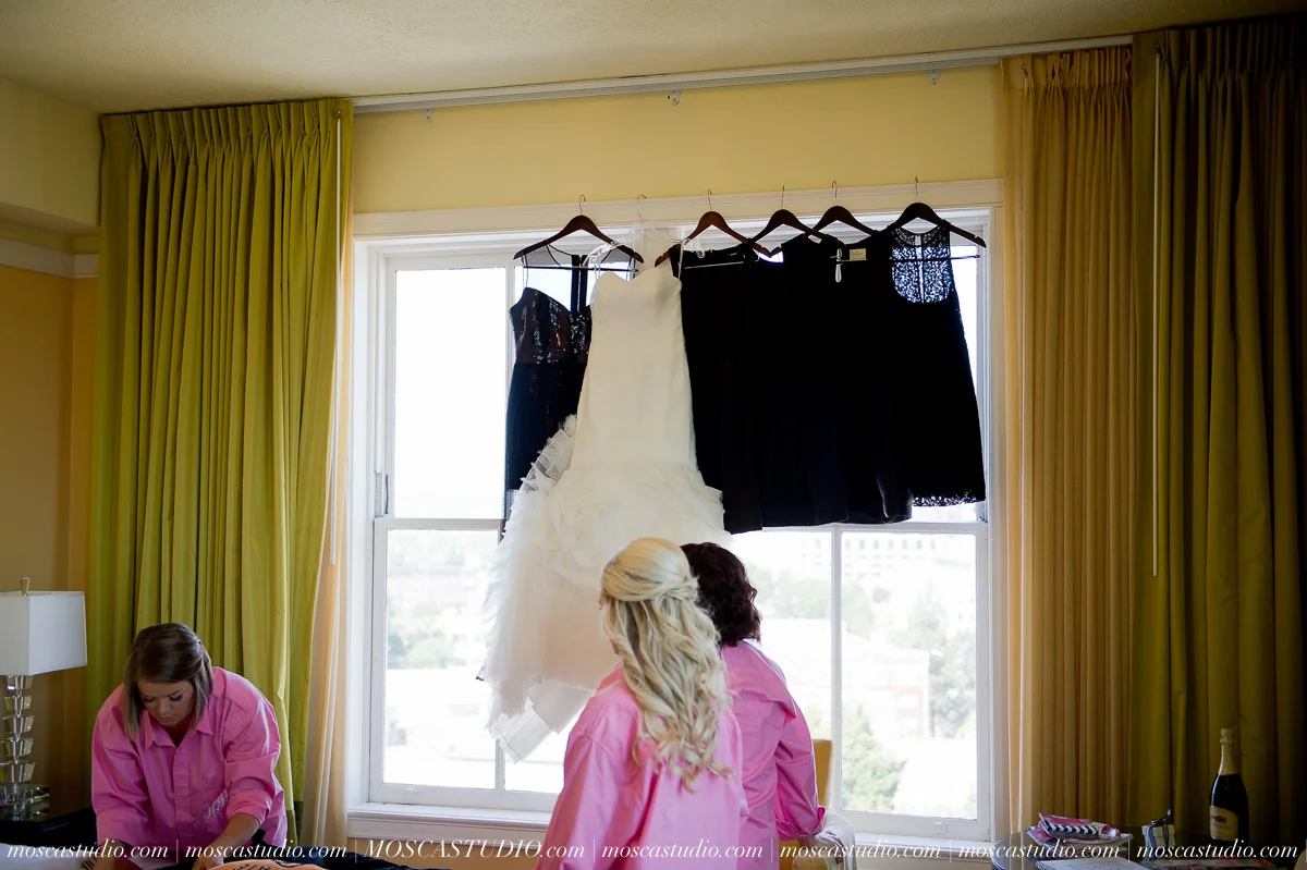 0116-portland-wedding-photography-MoscaStudio-20150530-PRINT-moscastudio-moscastudio-treasury-ballroom-portland-wedding-photography-20150530-WEB.jpg