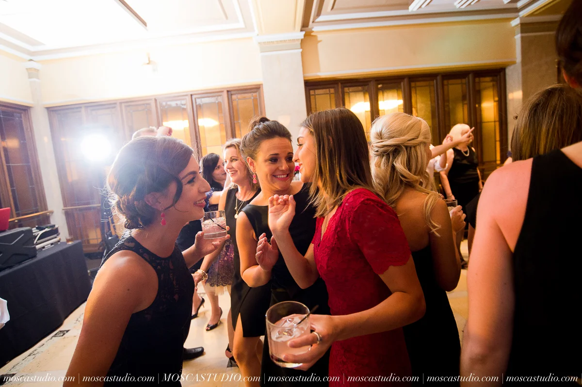 1163-portland-wedding-photography-MoscaStudio-20150530-PRINT-moscastudio-moscastudio-treasury-ballroom-portland-wedding-photography-20150530-WEB.jpg