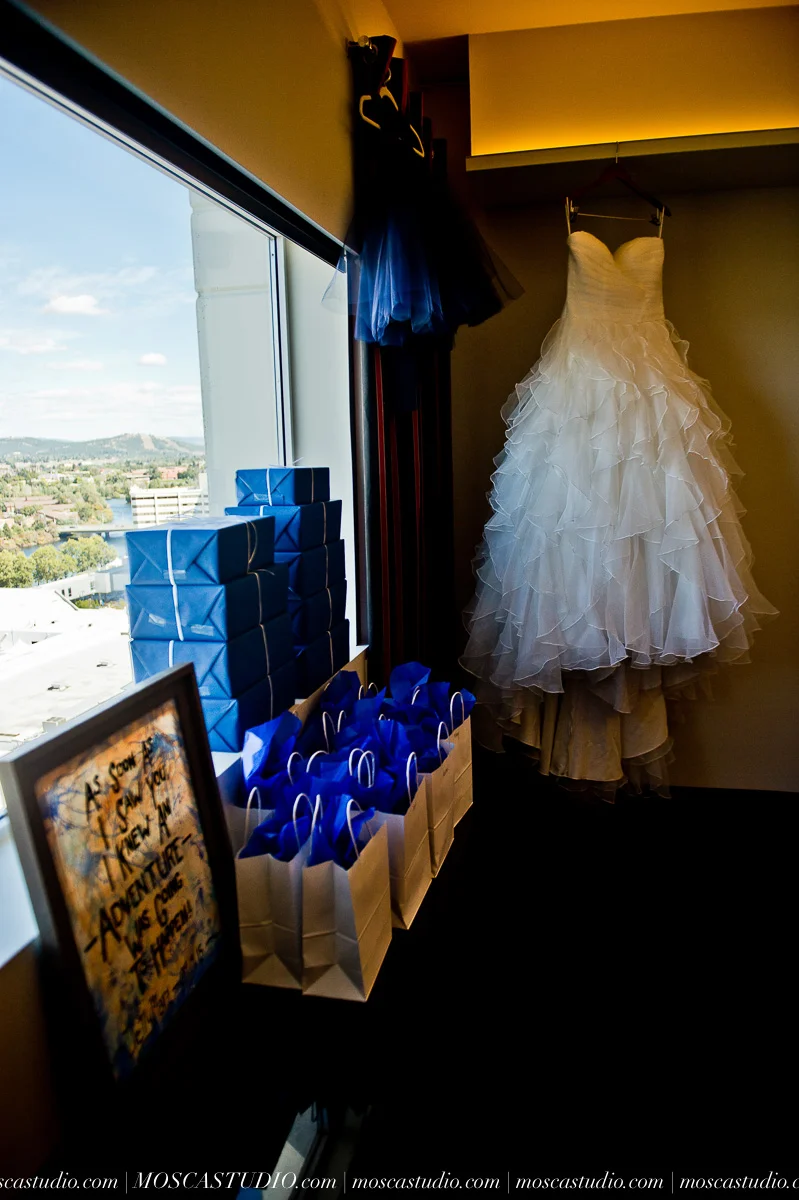 00190-MoscaStudio-spokane-wedding-photography-jellymart-20150919-SOCIALMEDIA.jpg