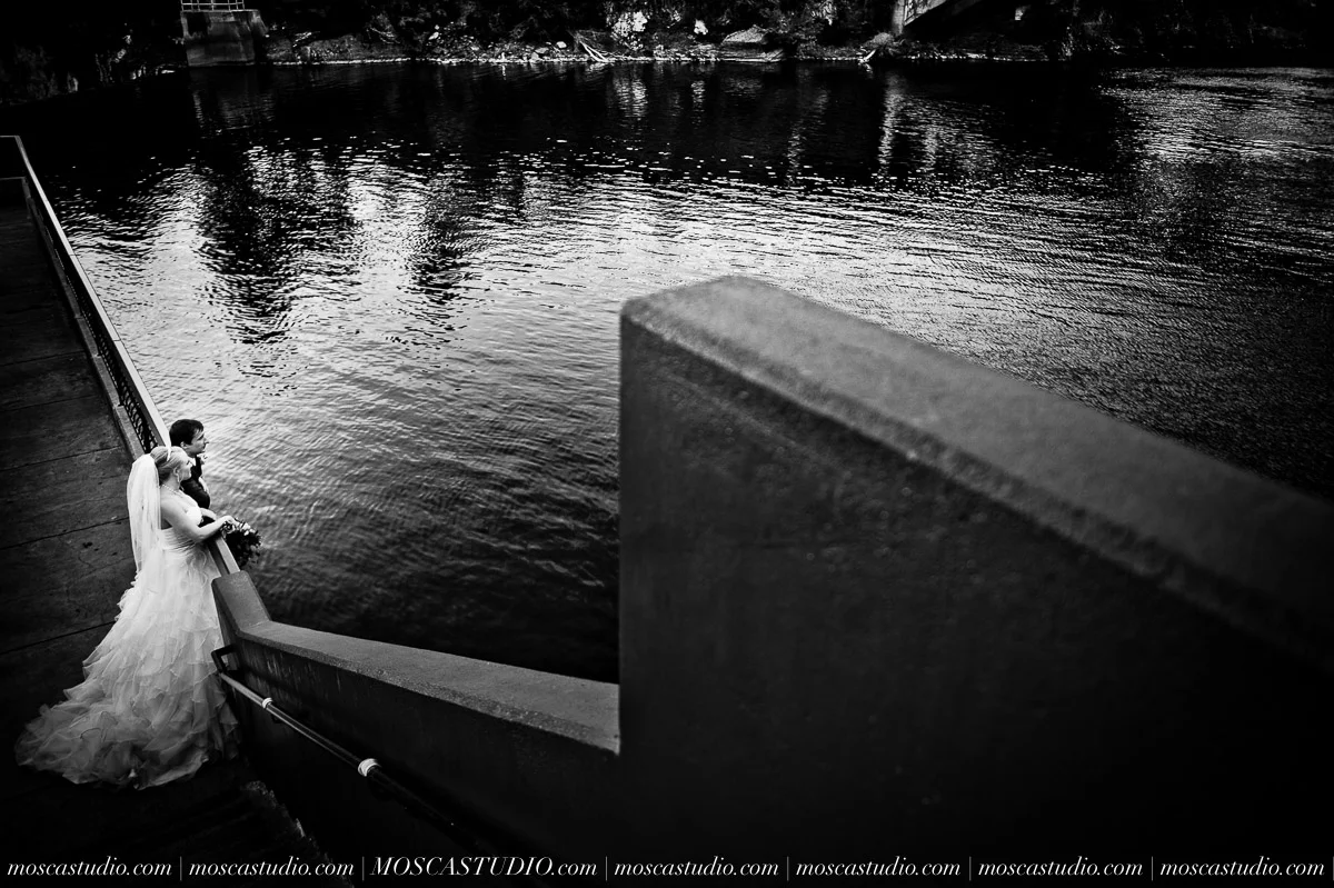 00848-MoscaStudio-spokane-wedding-photography-jellymart-20150919-SOCIALMEDIA.jpg