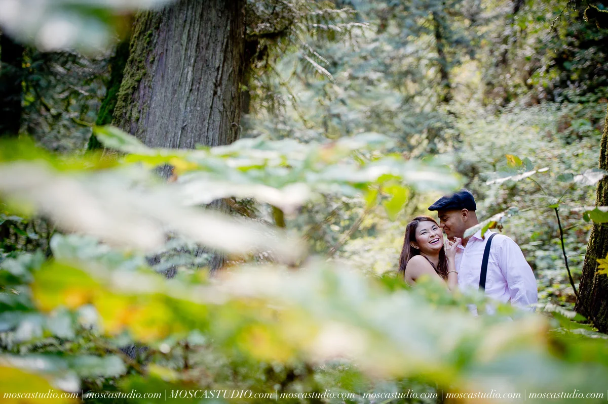 00046-MoscaStudio-Mt-Hood-Bed-Breakfast-Wedding-Photography-Alfrista-20150718-SOCIALMEDIA.jpg