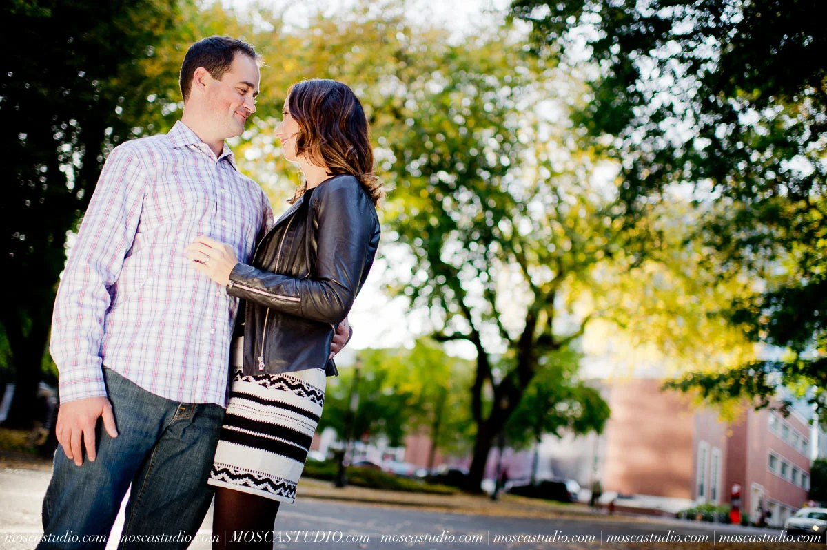 00134-MoscaStudio-Brandy-Mark-Portland-engagement-session-20150305-SOCIALMEDIA.jpg