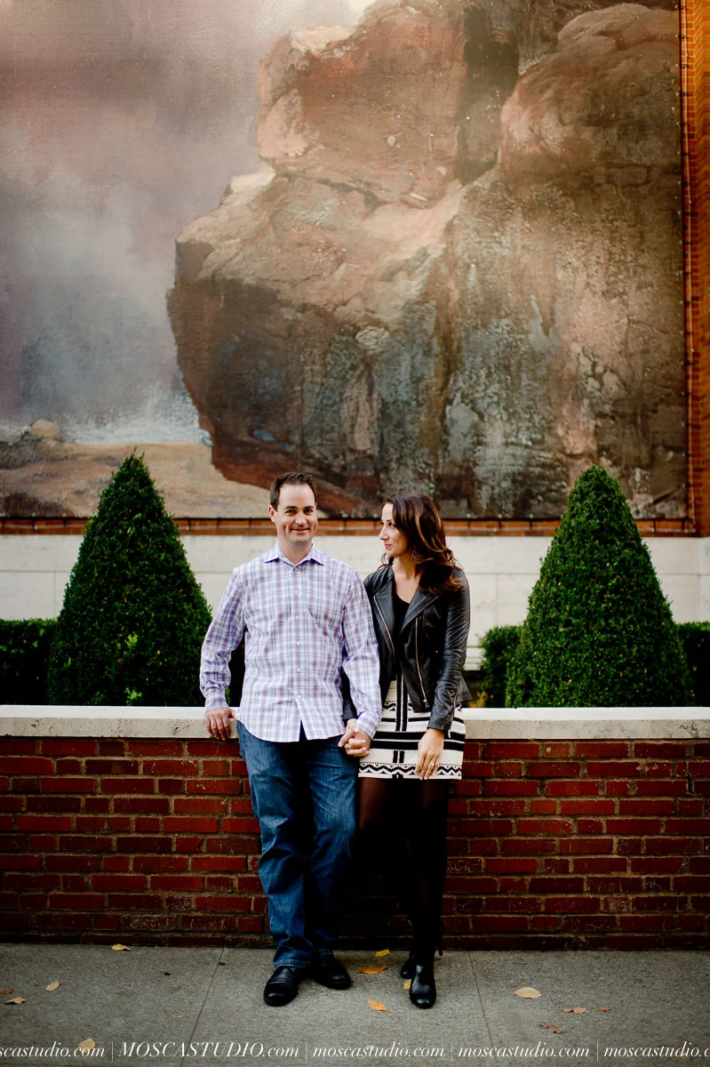 00140-MoscaStudio-Brandy-Mark-Portland-engagement-session-20150305-SOCIALMEDIA.jpg