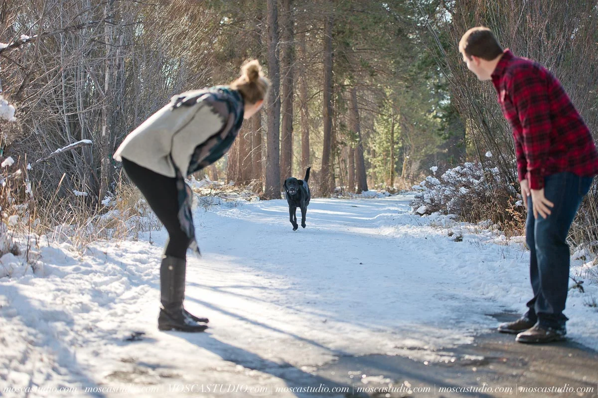00226-MoscaStudio-black-butte-ranch-winter-engagement-session-20151008-SOCIALMEDIA.jpg