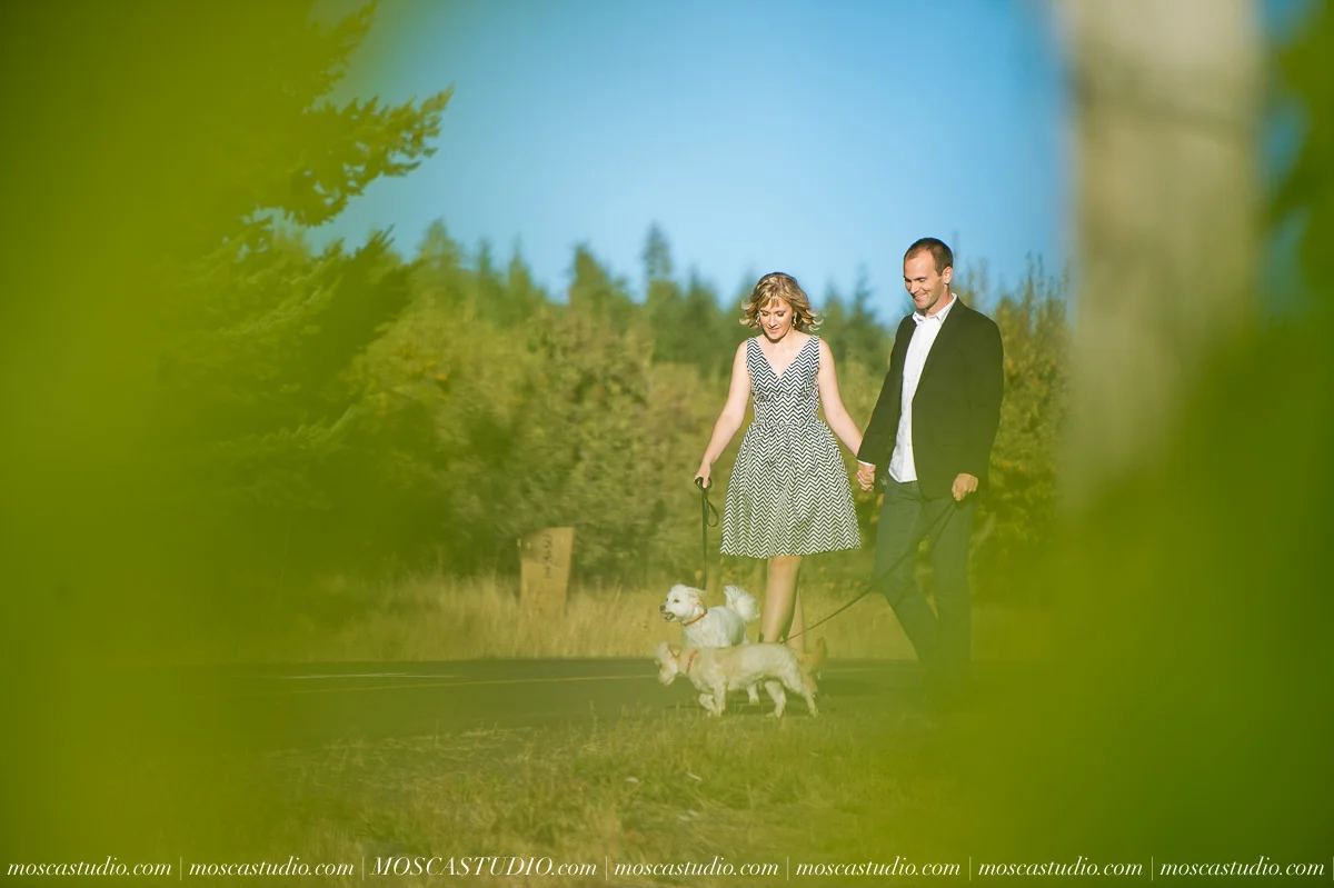00001-MoscaStudio-mt-hood-engagement-session-columbia-gorge-photography-20160730-SOCIALMEDIA.jpg