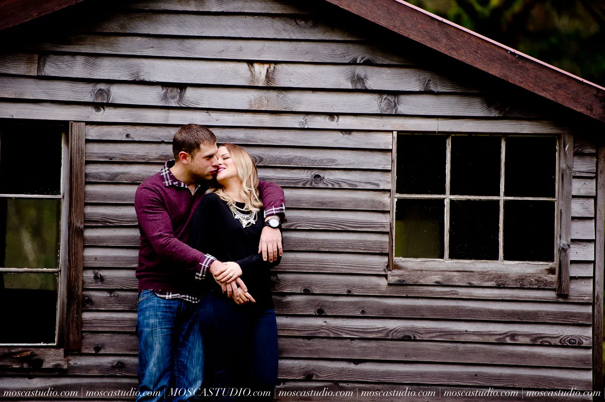 00036-MoscaStudio-Oregon-Coast-Engagement-Session-20160625-SOCIALMEDIA.jpg