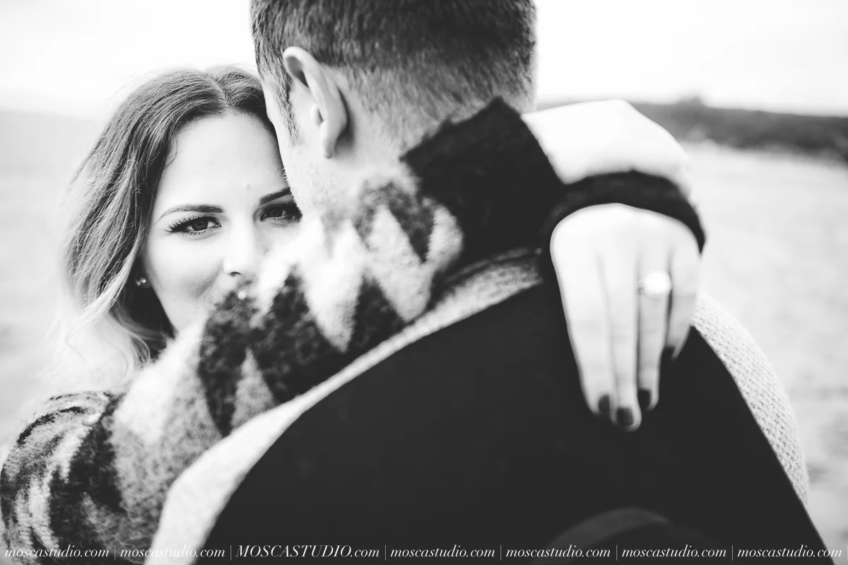 00288-MoscaStudio-Oregon-Coast-Engagement-Session-20160625-SOCIALMEDIA.jpg