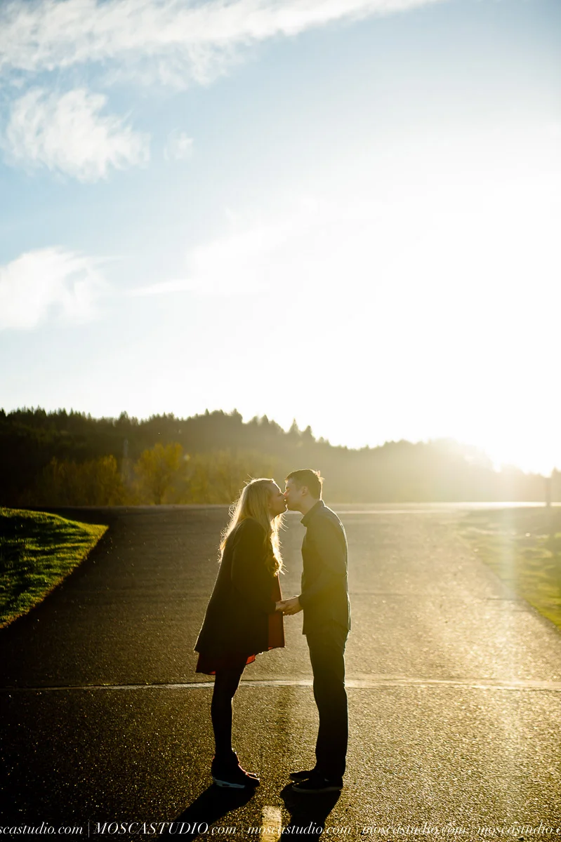 00122-MoscaStudio-spokane-wedding-photography-jellymart-20150919-SOCIALMEDIA.jpg