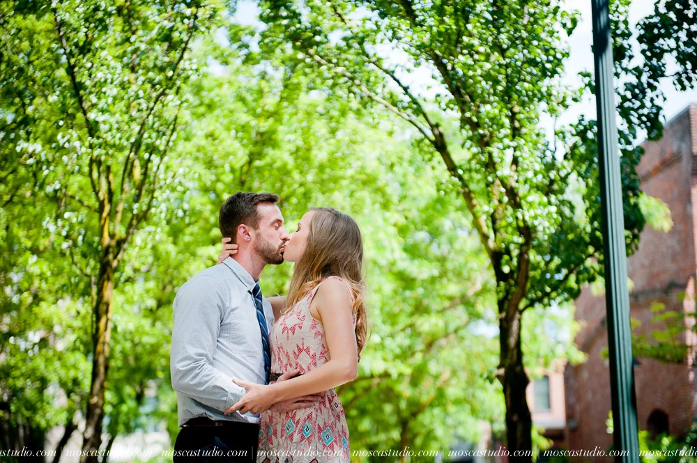 Sarah & Dustin | 5.25.2014 Wedding Day | Silcox Hut, Mt Hood, Oregon | Images by http://MoscaStudio.com #moscastudio