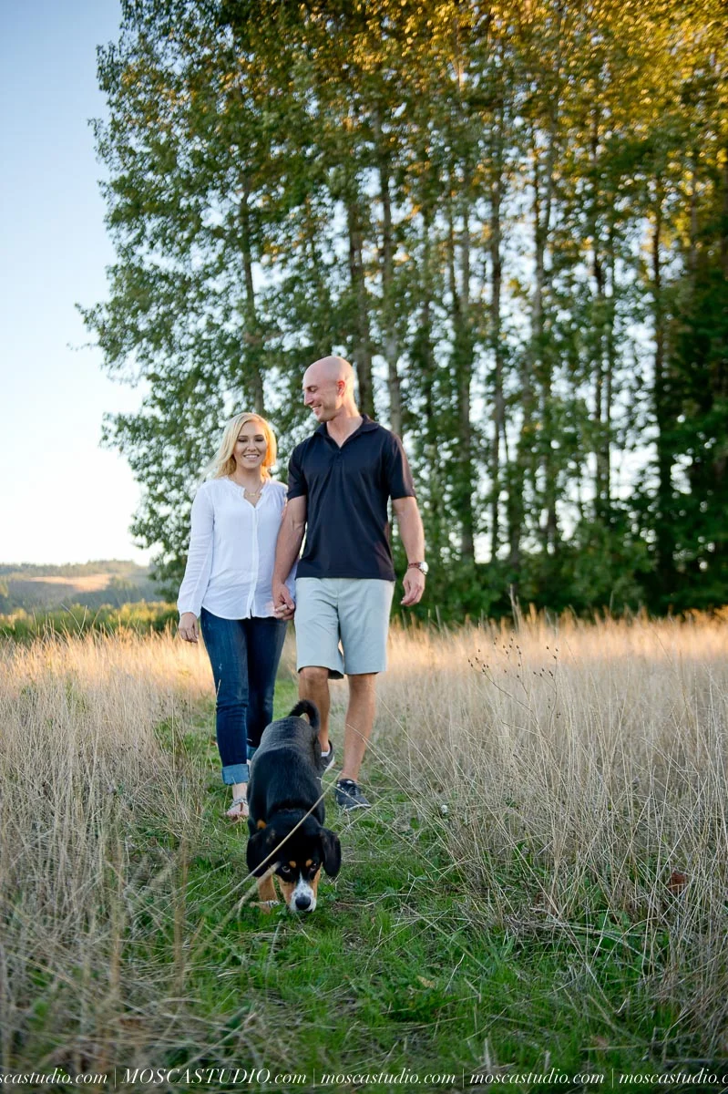 00038-moscastudio-ENGAGEMENT-session-20151003-SOCIALMEDIA.jpg