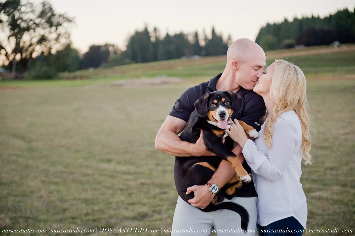 00158-moscastudio-ENGAGEMENT-session-20151003-SOCIALMEDIA.jpg