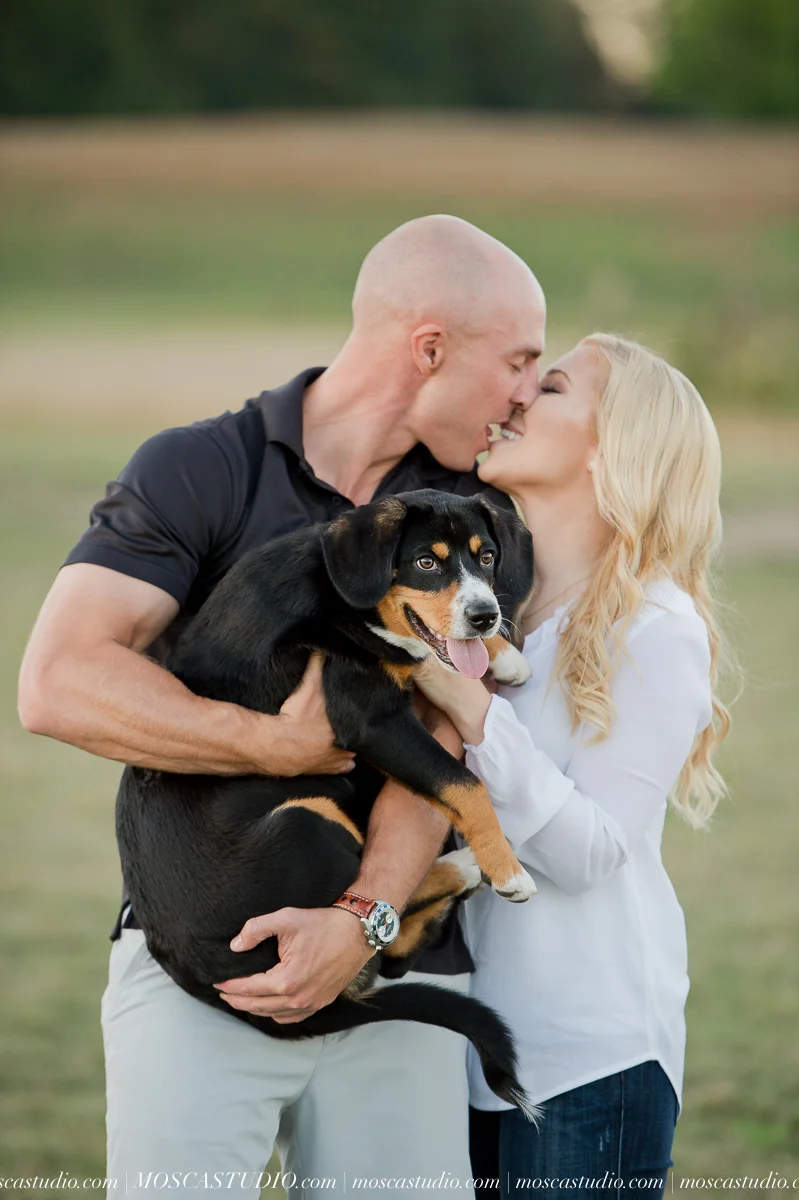 00165-moscastudio-ENGAGEMENT-session-20151003-SOCIALMEDIA.jpg