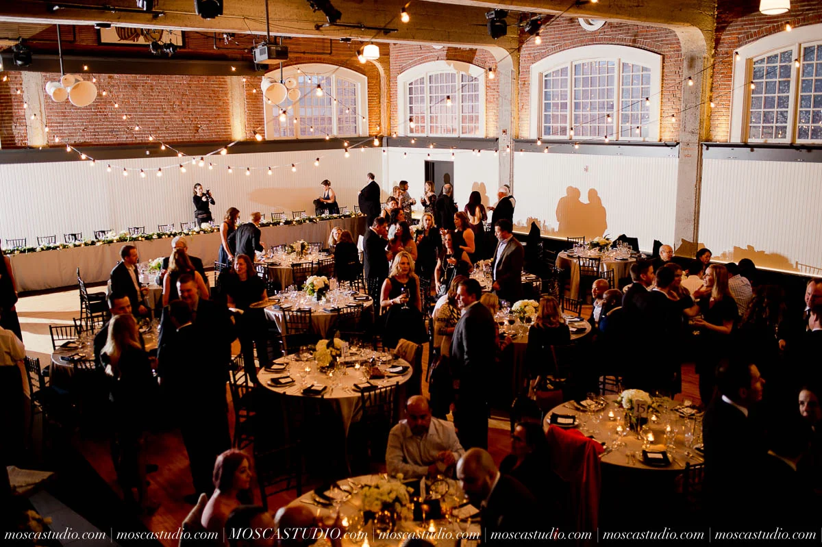 01166-MoscaStudio-Brandy-Mark-Portland-Wedding-Photography-20160305-SOCIALMEDIA.jpg