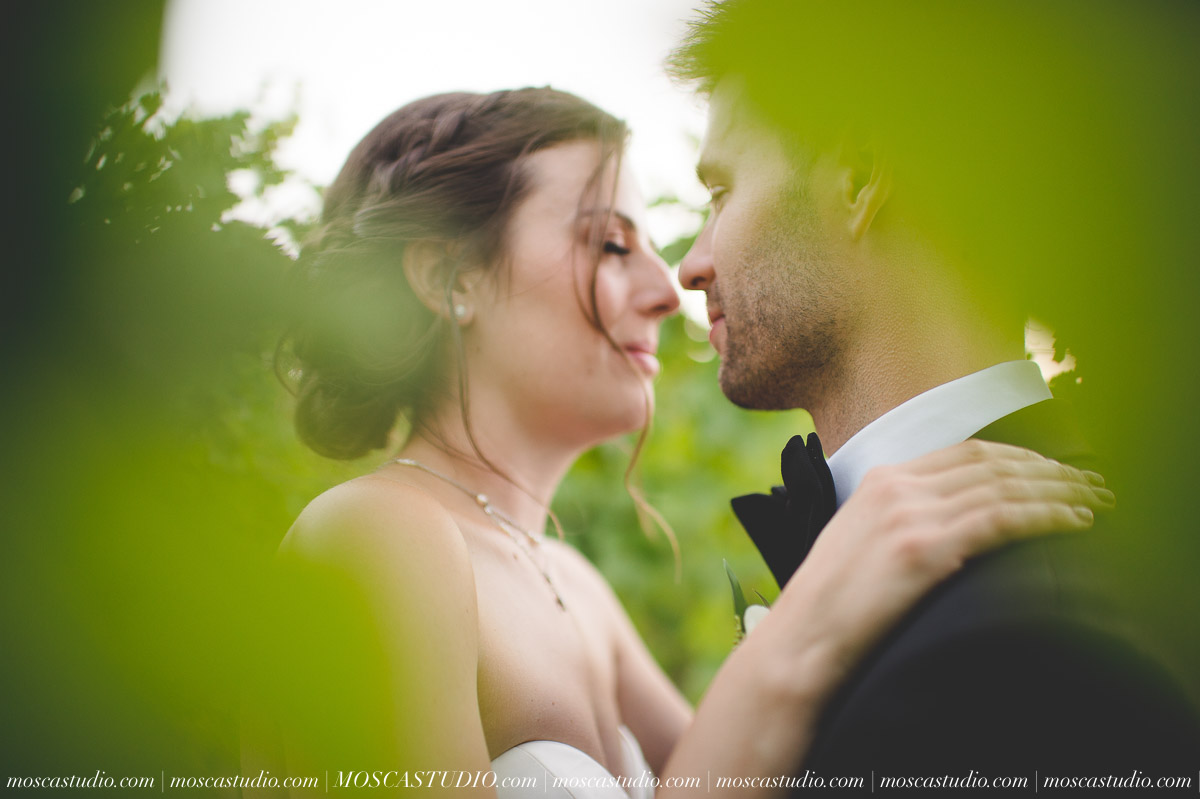 01450-moscastudio-jessicaandjason-zenithvineyard-oregon-20170729-PRINT.jpg