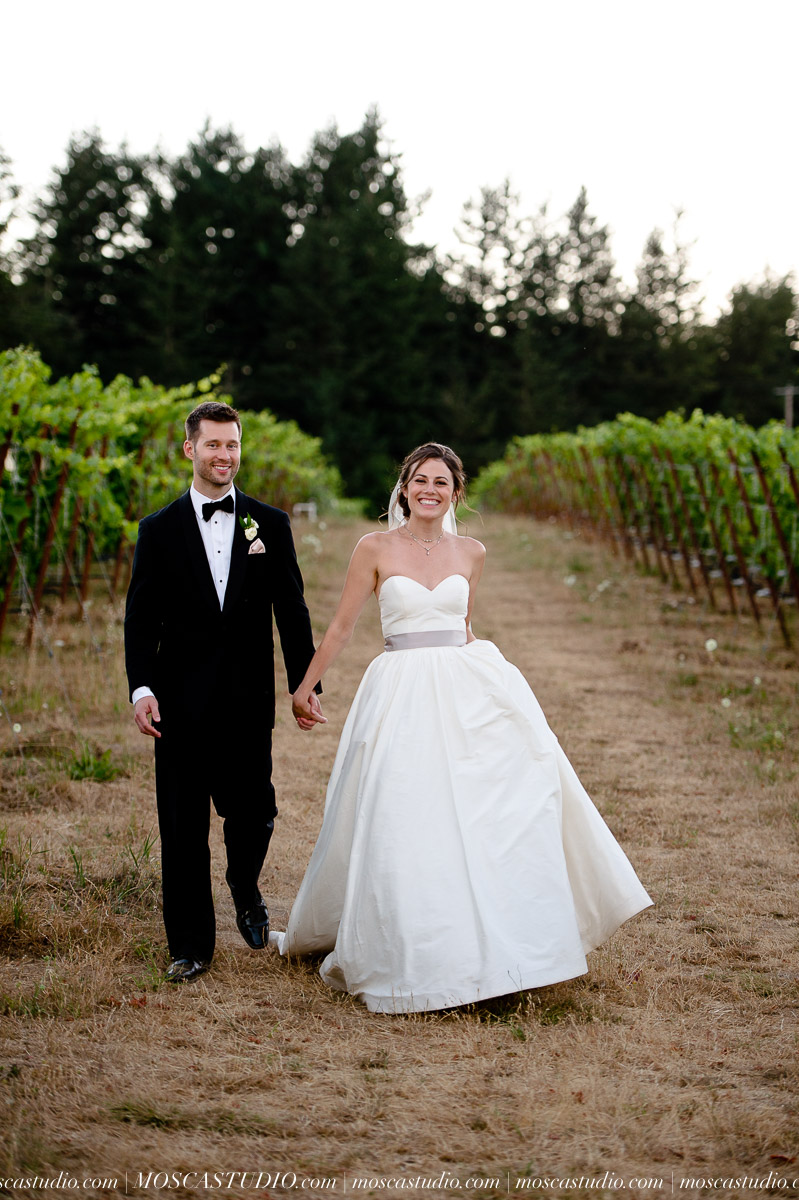 01511-moscastudio-jessicaandjason-zenithvineyard-oregon-20170729-PRINT.jpg