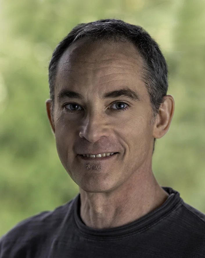 kelly head shot.jpg