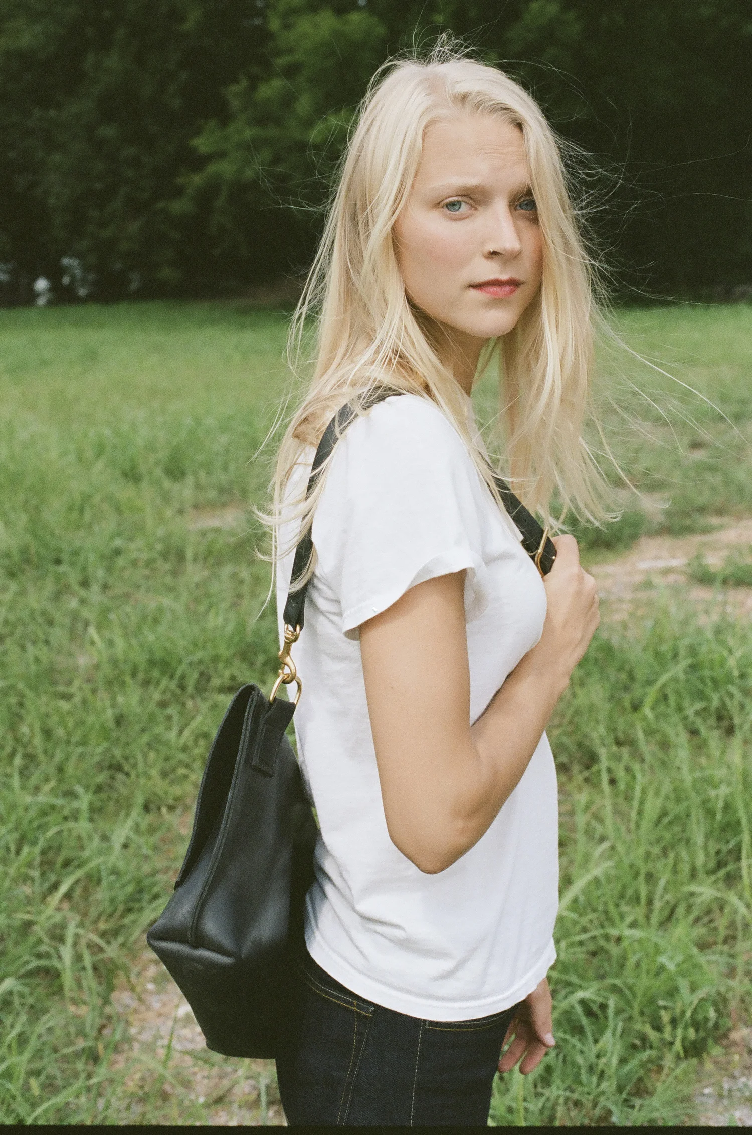 AW10.jpg