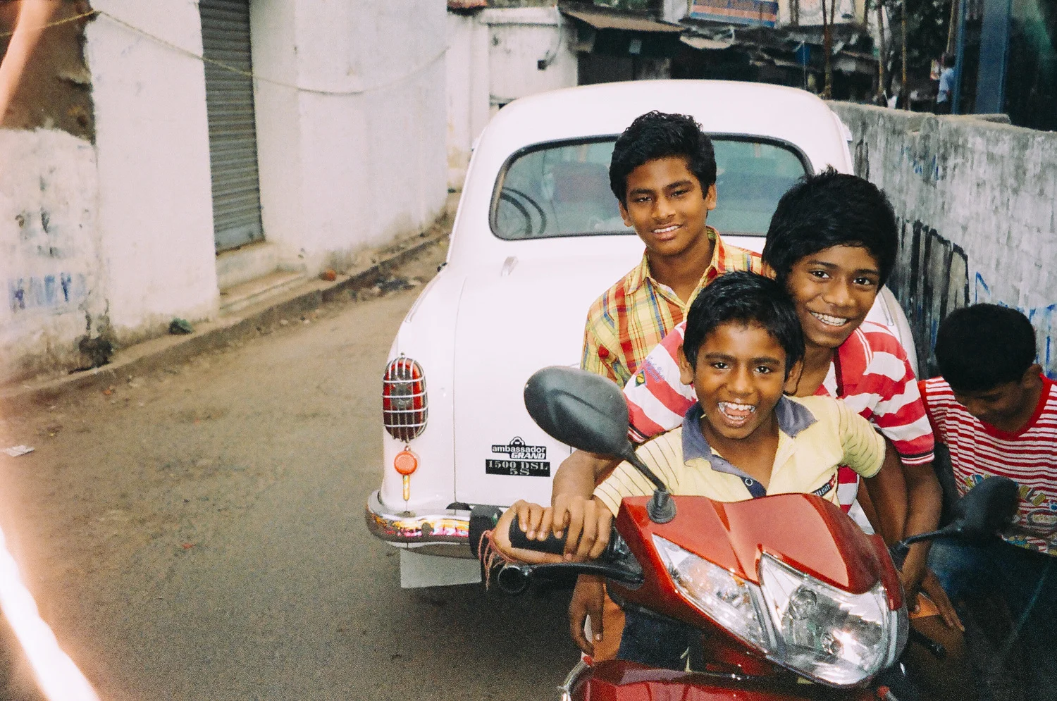 INDIA_2016_Kodak_E100VS-0003_34.jpg