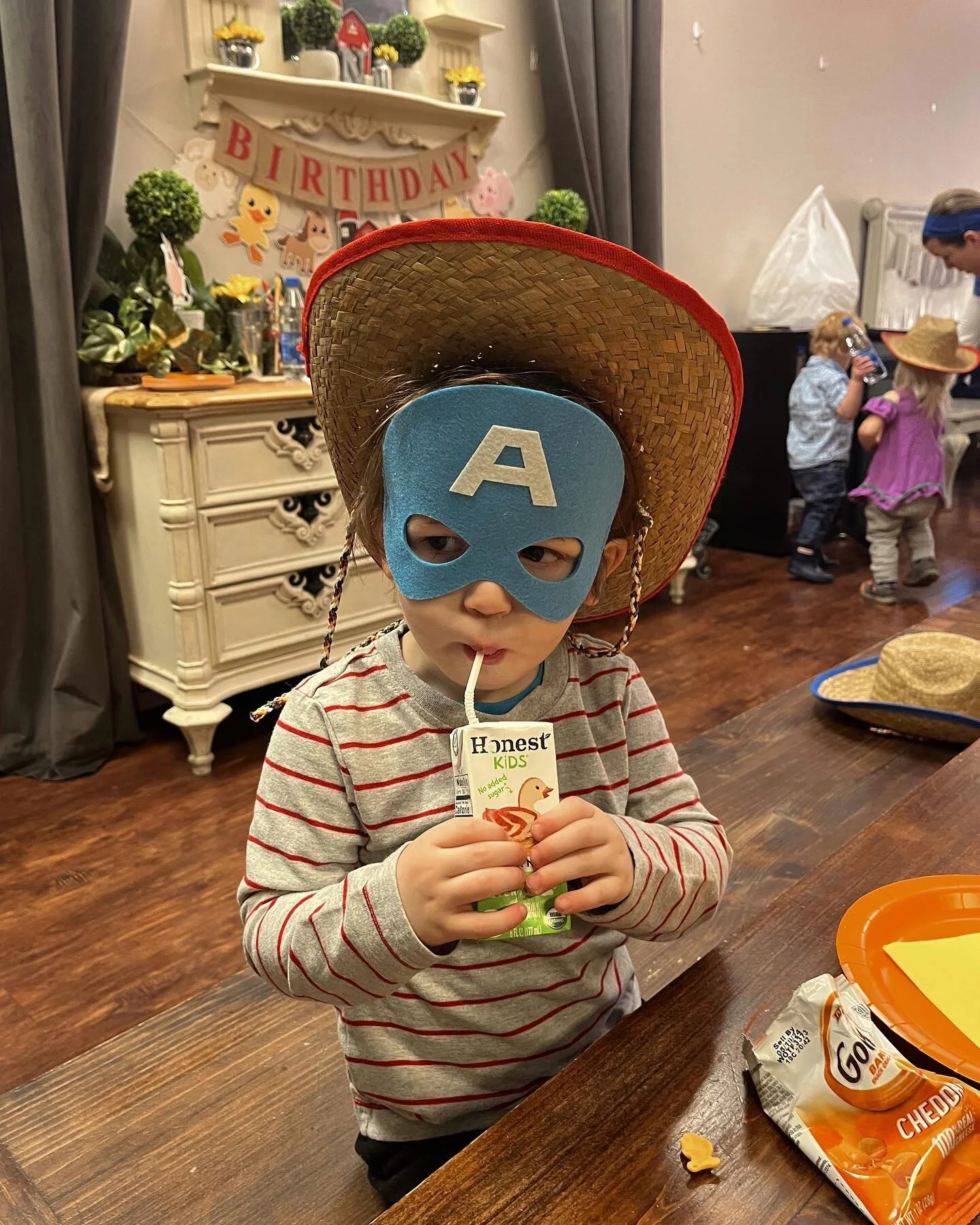 super arlo to the rescue. ⭐️