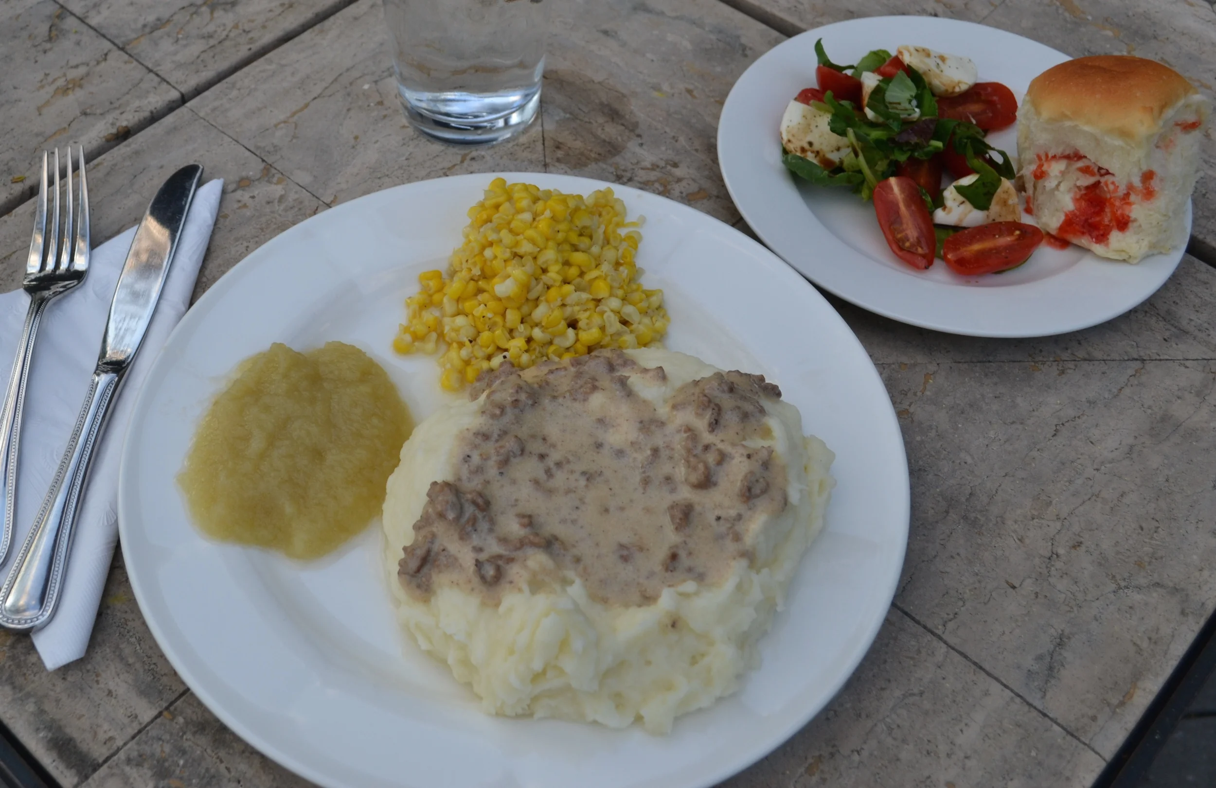 Mashed Potatoes and Hamburger Gravy — domestic goddess