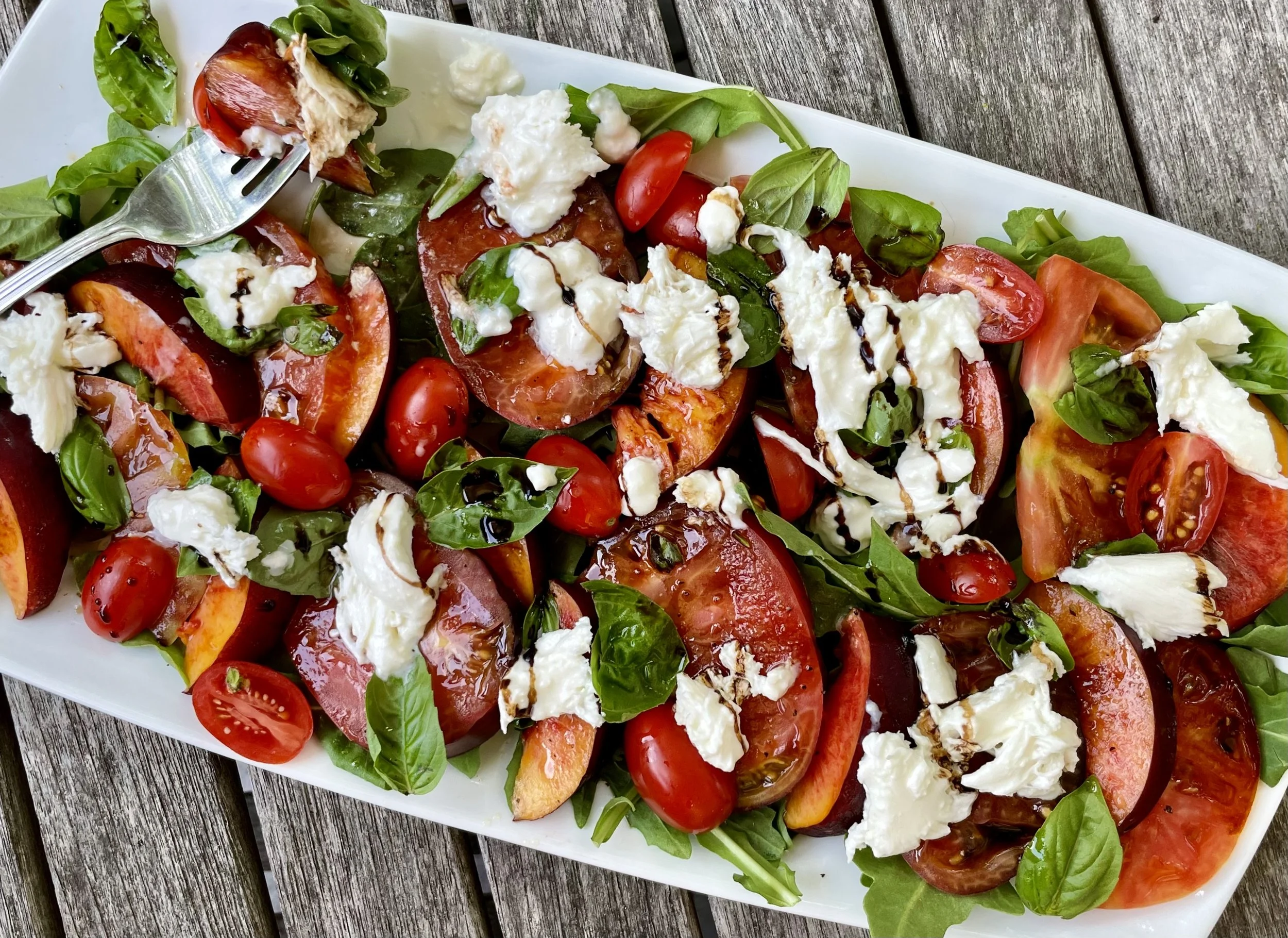 Caprese Salad with Burrata and Peaches