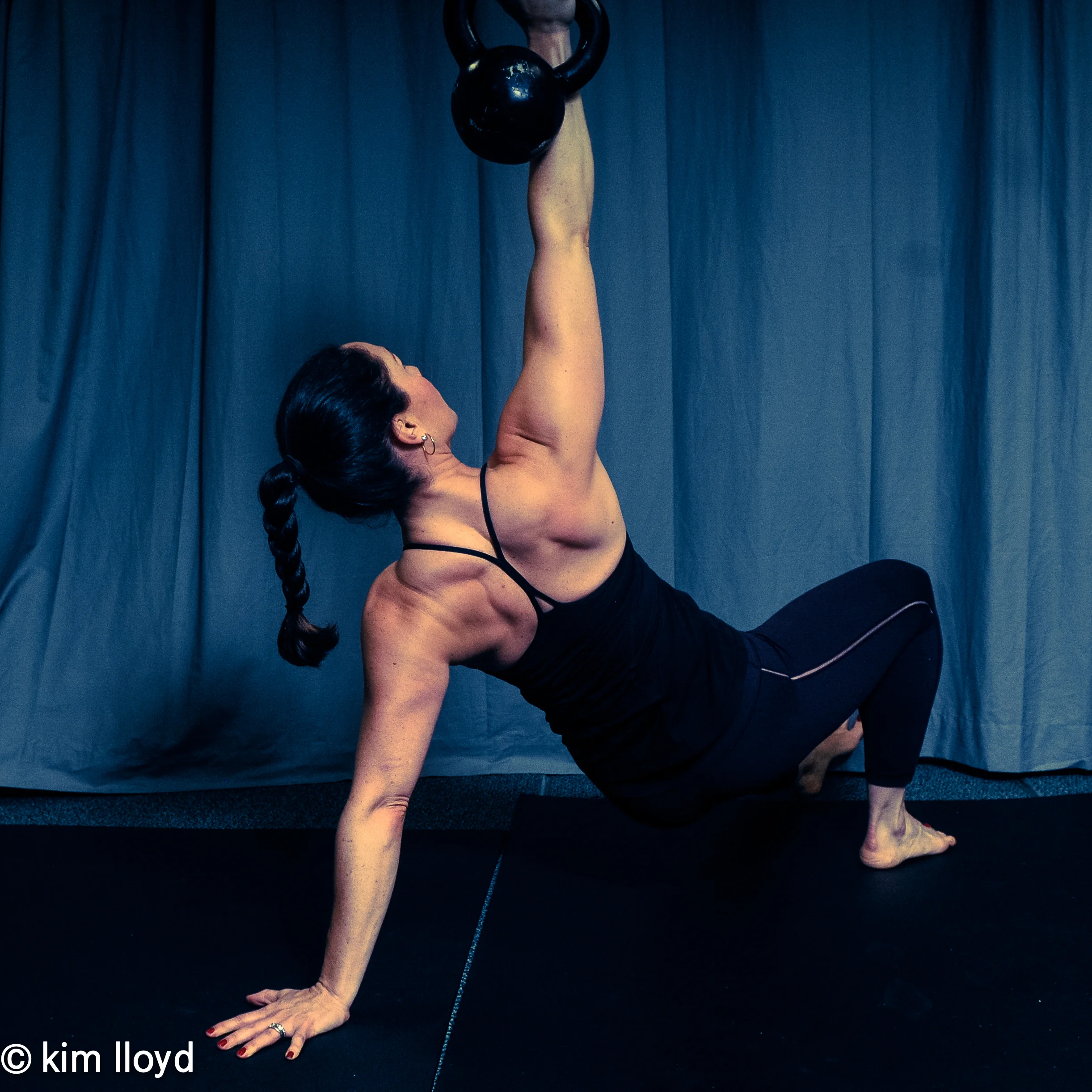 Lisa was a collegiate volleyball player and has been lifting weights since high school. She's also not afraid of cardio and teaches regular spin classes. 