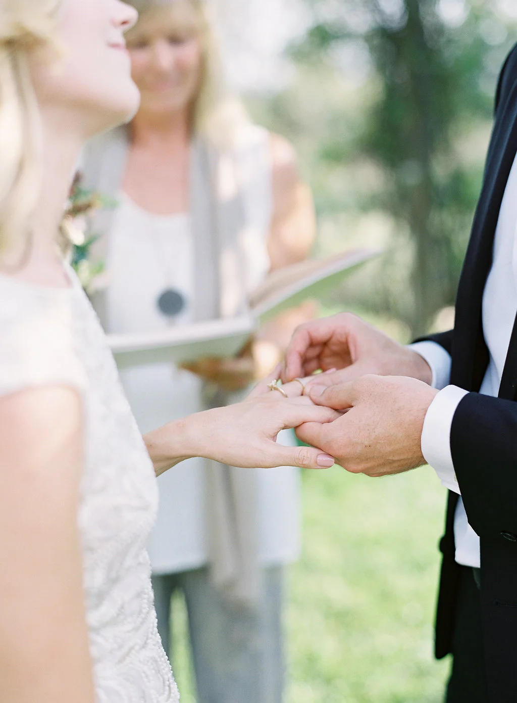 Haute-Blossoms-Floral-MeghanMehanPhotography-Jen&Trevor_SanYsidroRanch055.jpg