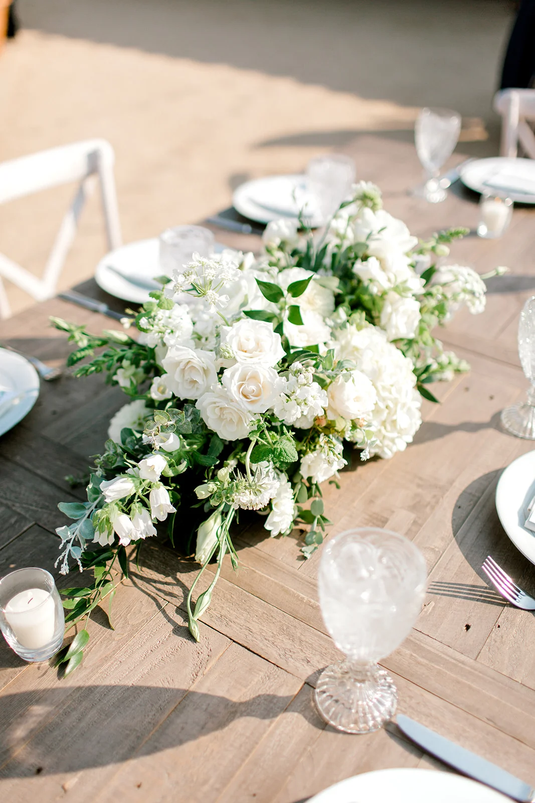 Long-table-wedding-flowers-centerpiece.jpg