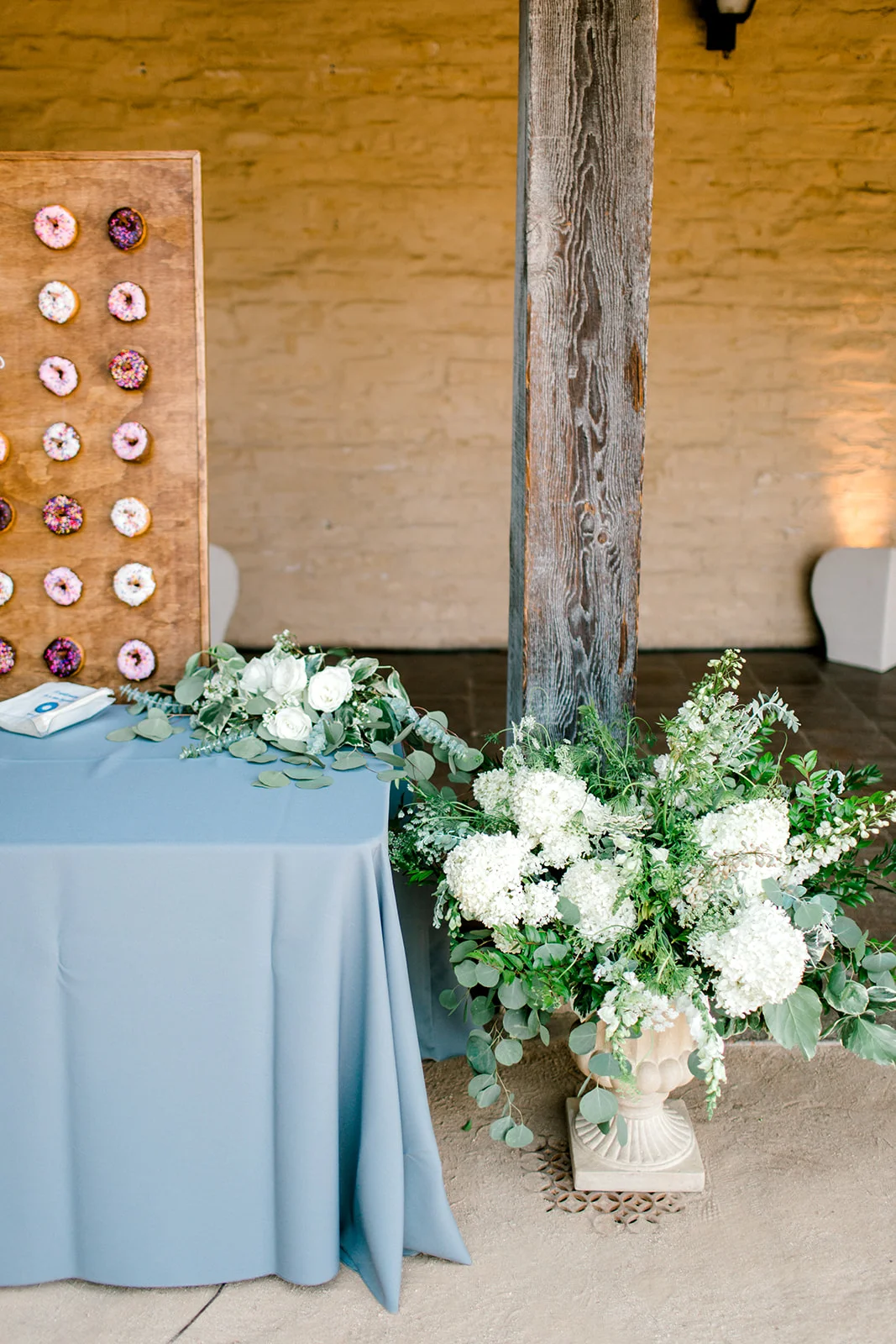 Santa-Barbara-Historical-Museum-Wedding-decor-ideas.jpg