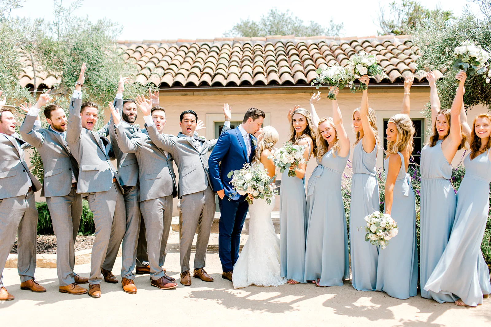 Wedding-Party-photo-ideas-Santa-Barbara-Historical-Museum-Wedding.jpg