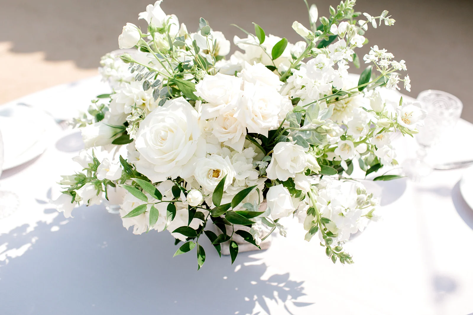 White-wedding-flower-centerpiece-Haute-Blossoms-Floral.jpg