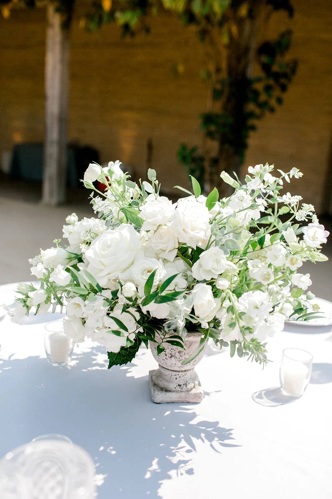 White-wedding-flower-centerpiece-Santa-Barbara-Historical-Museum-Haute-Blossoms.jpg