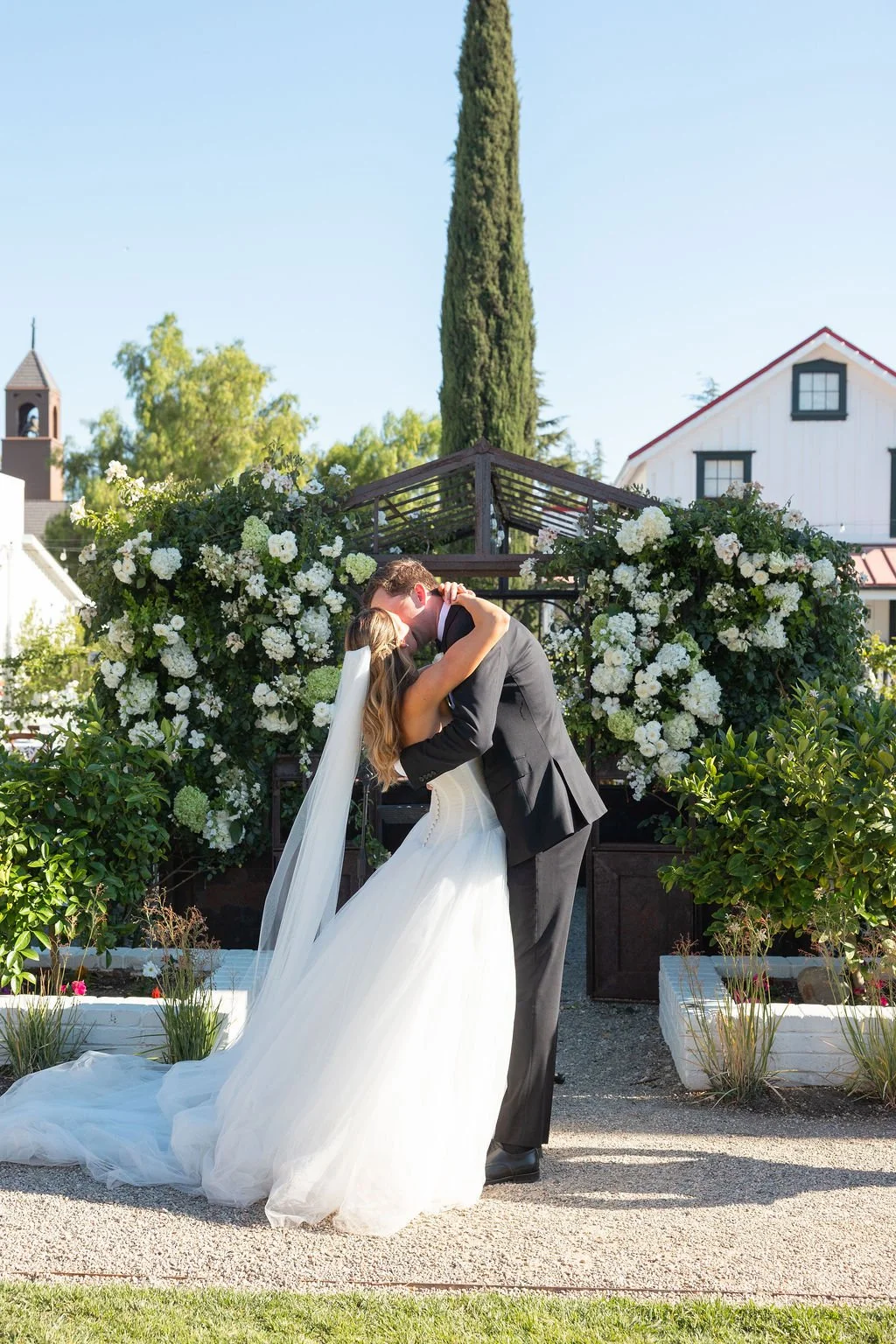 Just Married at Matties Tavern.jpg