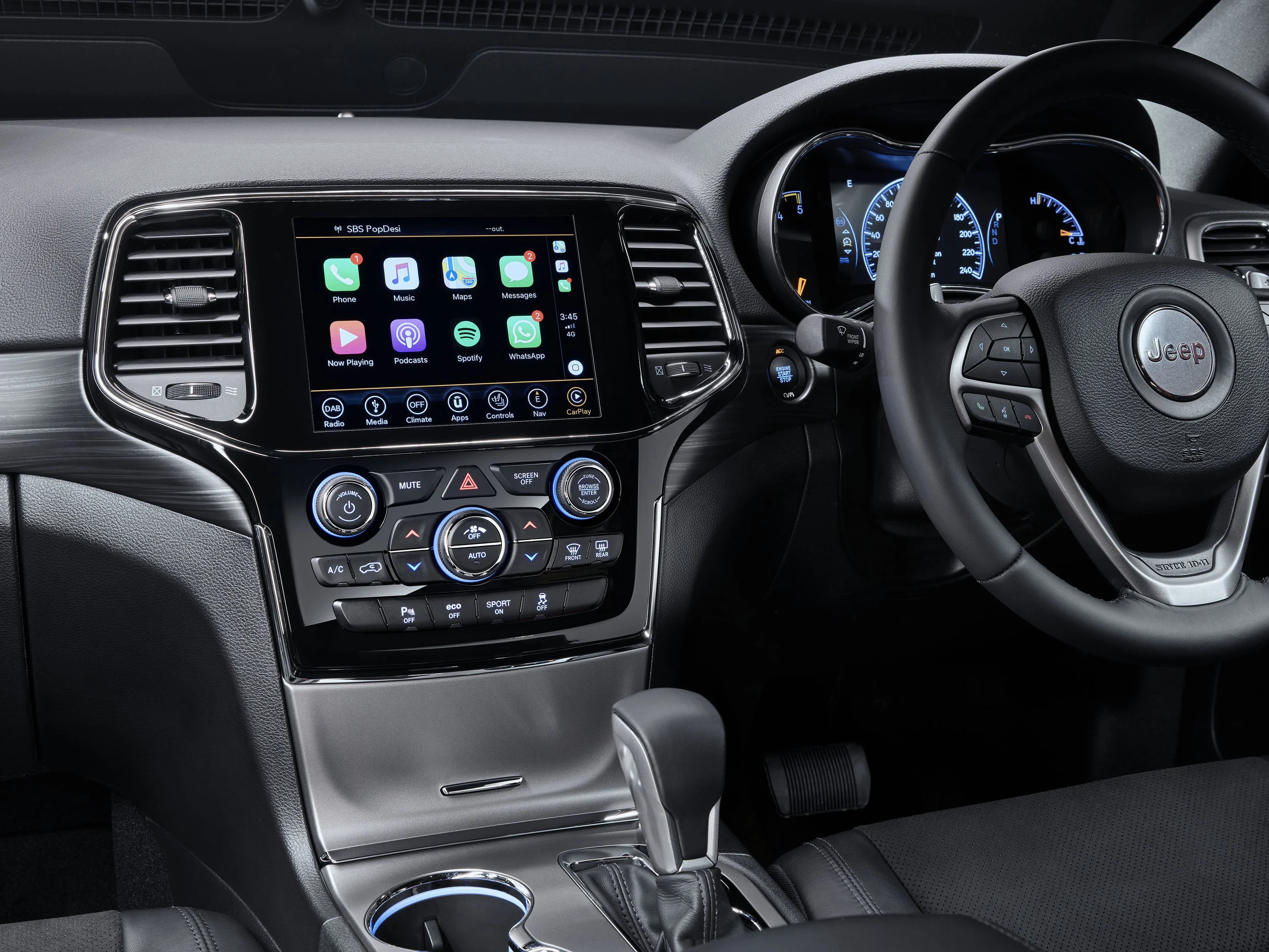 GRAND CHEROKEE INFOTAINMENT_V1.jpg