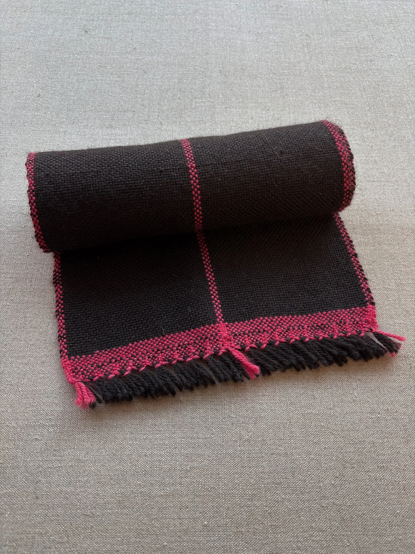 Black_Scarf_3.jpg
