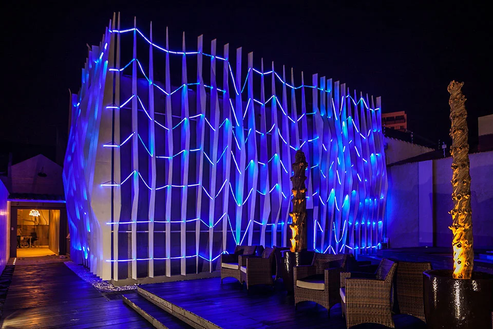 JARDINFACHADA DE UNA OFICNA.jpeg