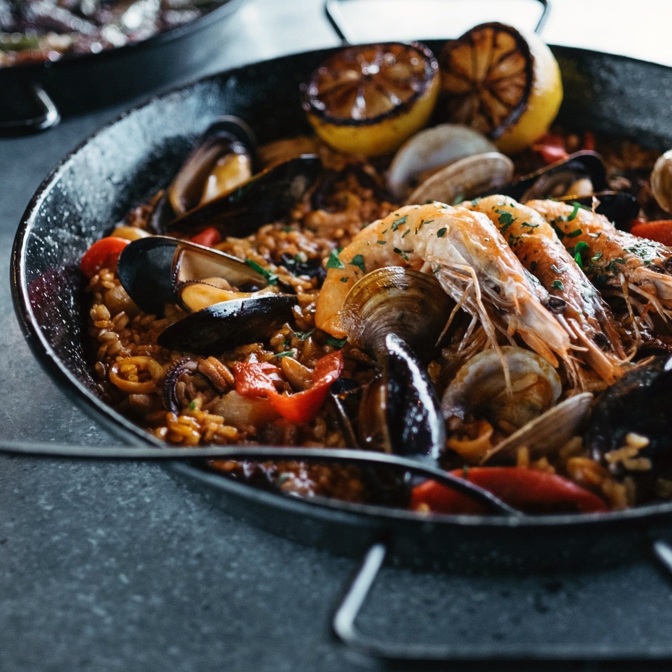 Last call!! 🦐🥘🇪🇸

PAELLA NIGHTS tonight from 5pm, get your fix!

Mariscos, Pollo &amp;/or Vegetariano (vegan)!

Part of a 4- (5??) course feast!

Walk-in or reserve @opentable 

#paellanights
#saturdaynight
#gambasgambasgambas