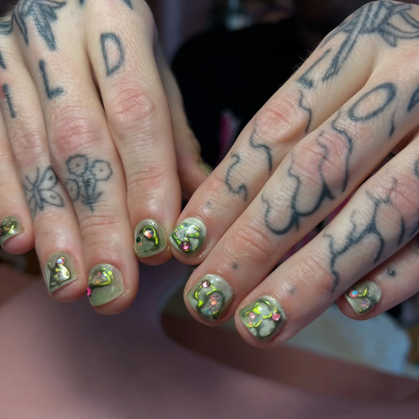 Making Jeremy's day a little bit sparklier ✨
To book choose a gel manicure + level 3